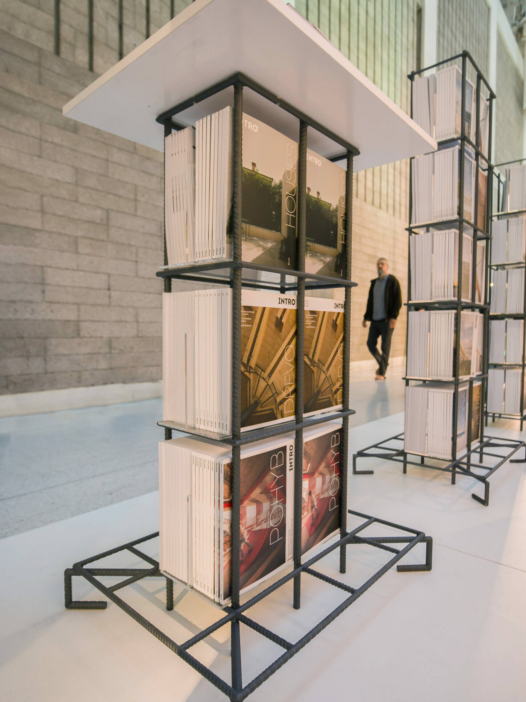 FilipSvacha Intro instalace DB 04 scaled uai