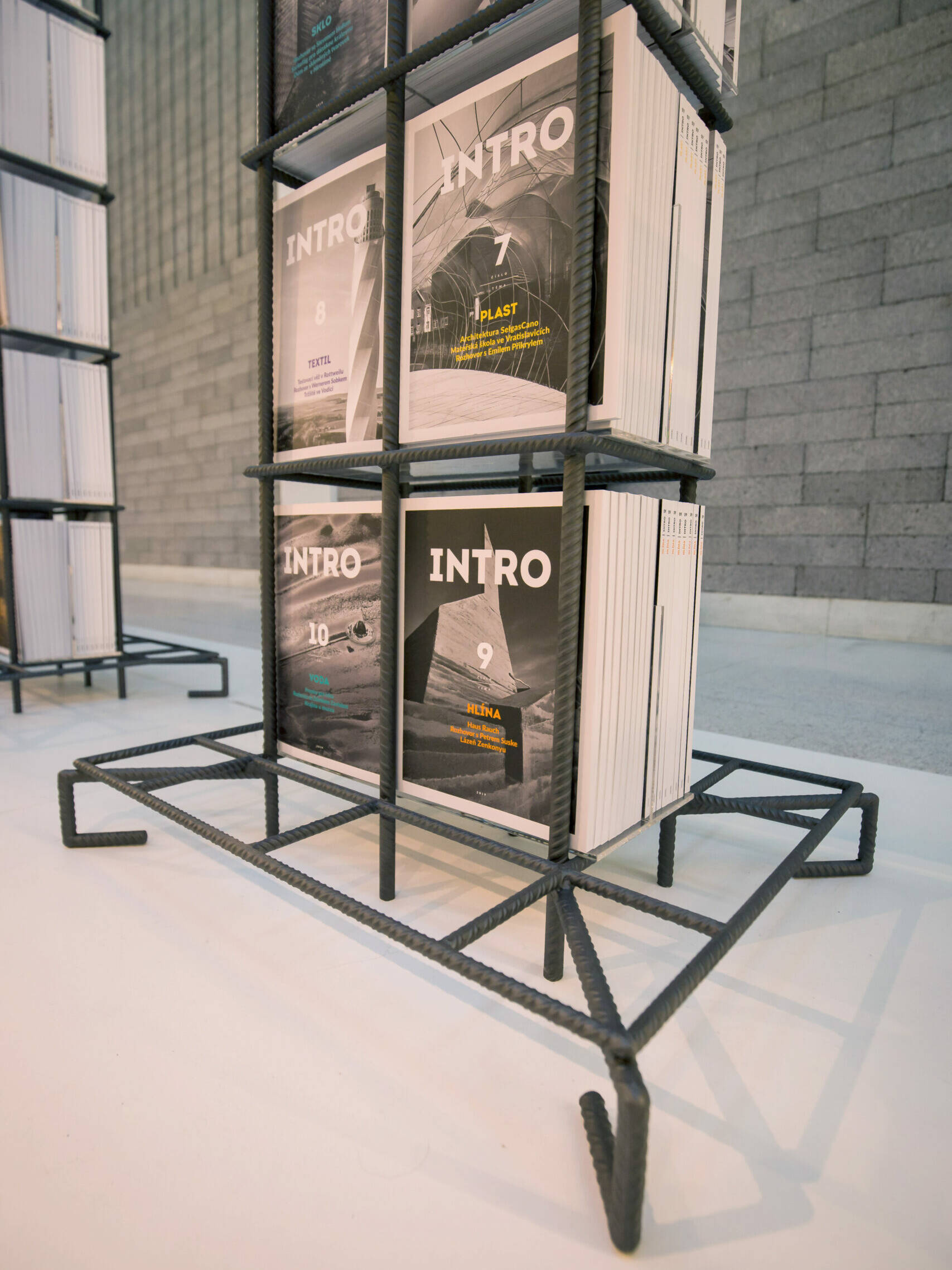 FilipSvacha Intro instalace DB 06 scaled uai